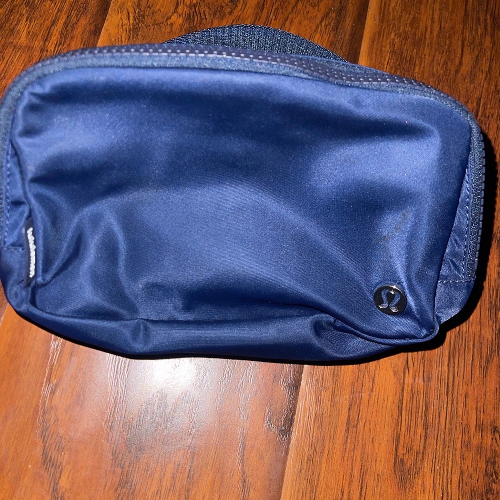 Lulu Lemon Belt Bag